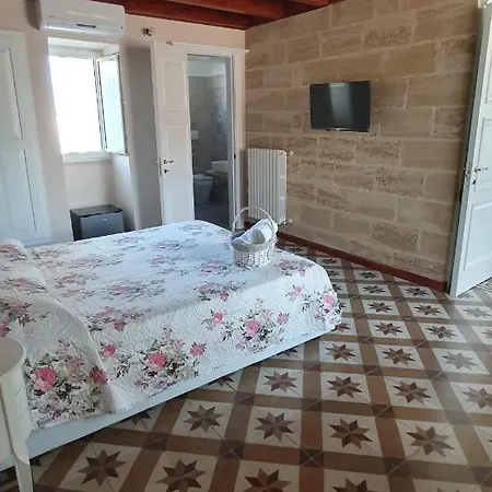 Palazzo Novecento Guest house *